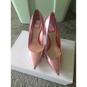 Dior pump
